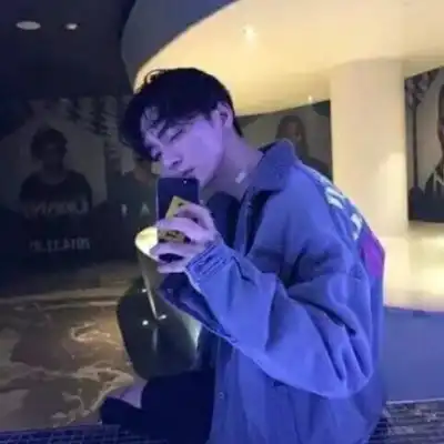 杨露建